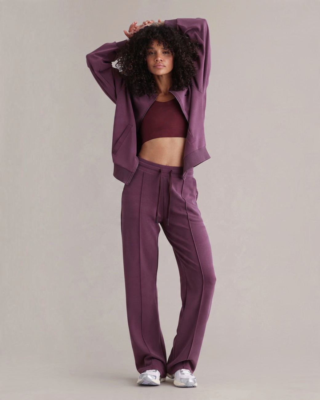 Lux Bomber Jacket Italian Plum – Seitenansicht – Hey Honey