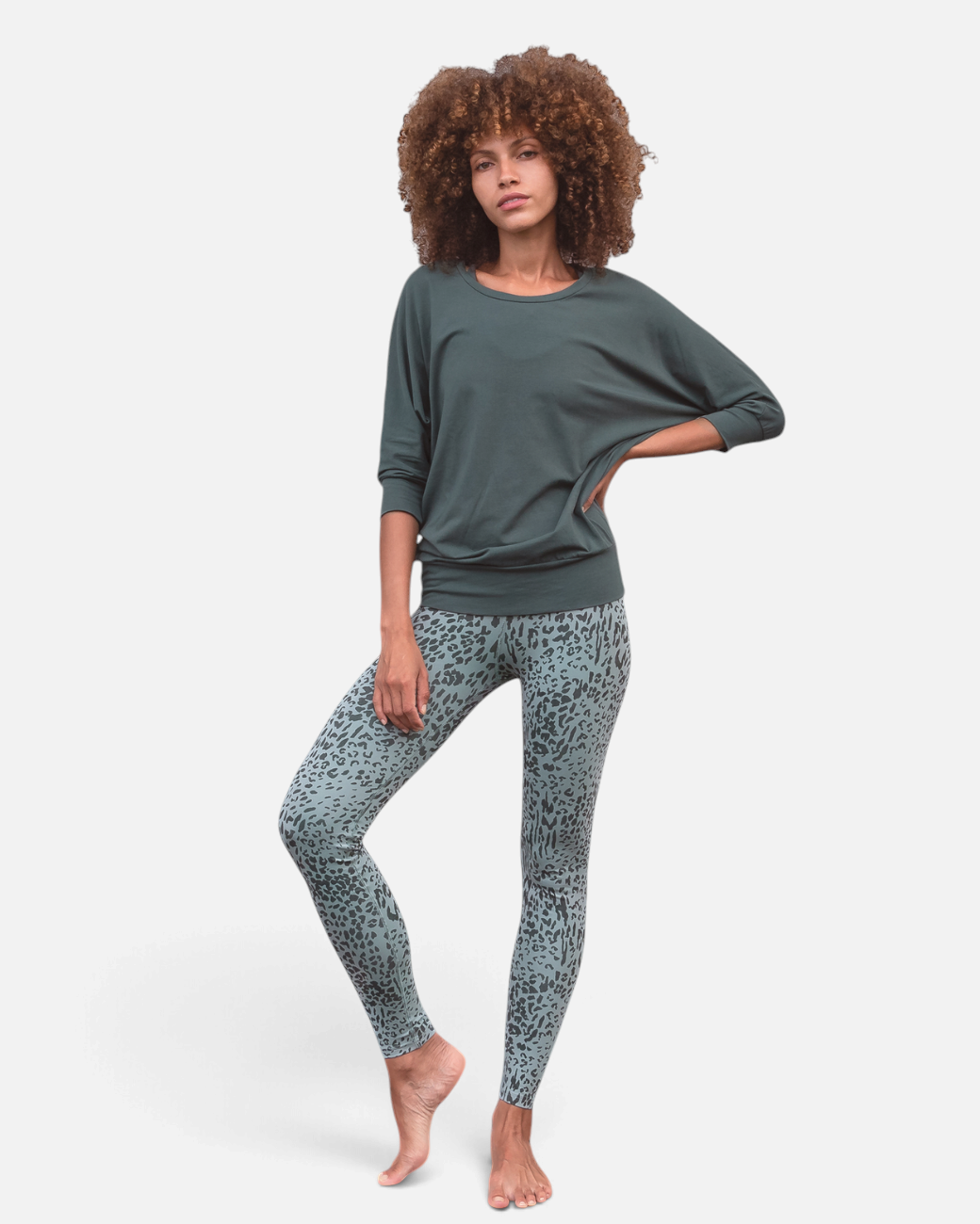 greenyogashop Leggings Susan in Aqua mit Animal-Print aus Bio-Baumwolle und Elasthan mit High-Rise Passform