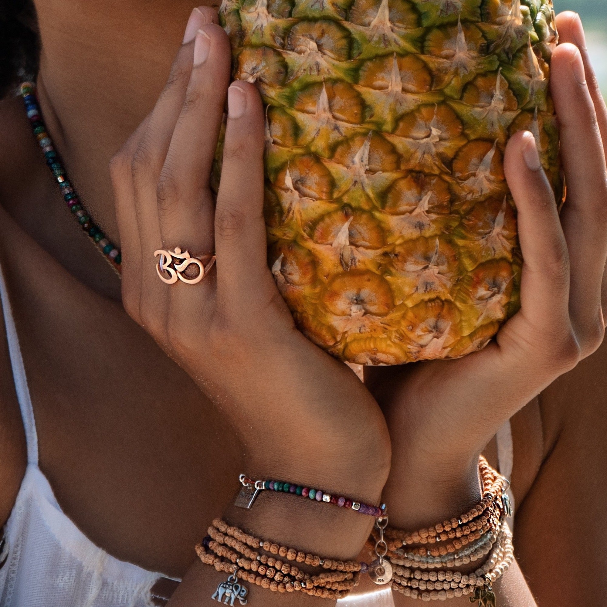 925 Silber 18K vergoldeter OM Ring. Dein Yoga Ring.