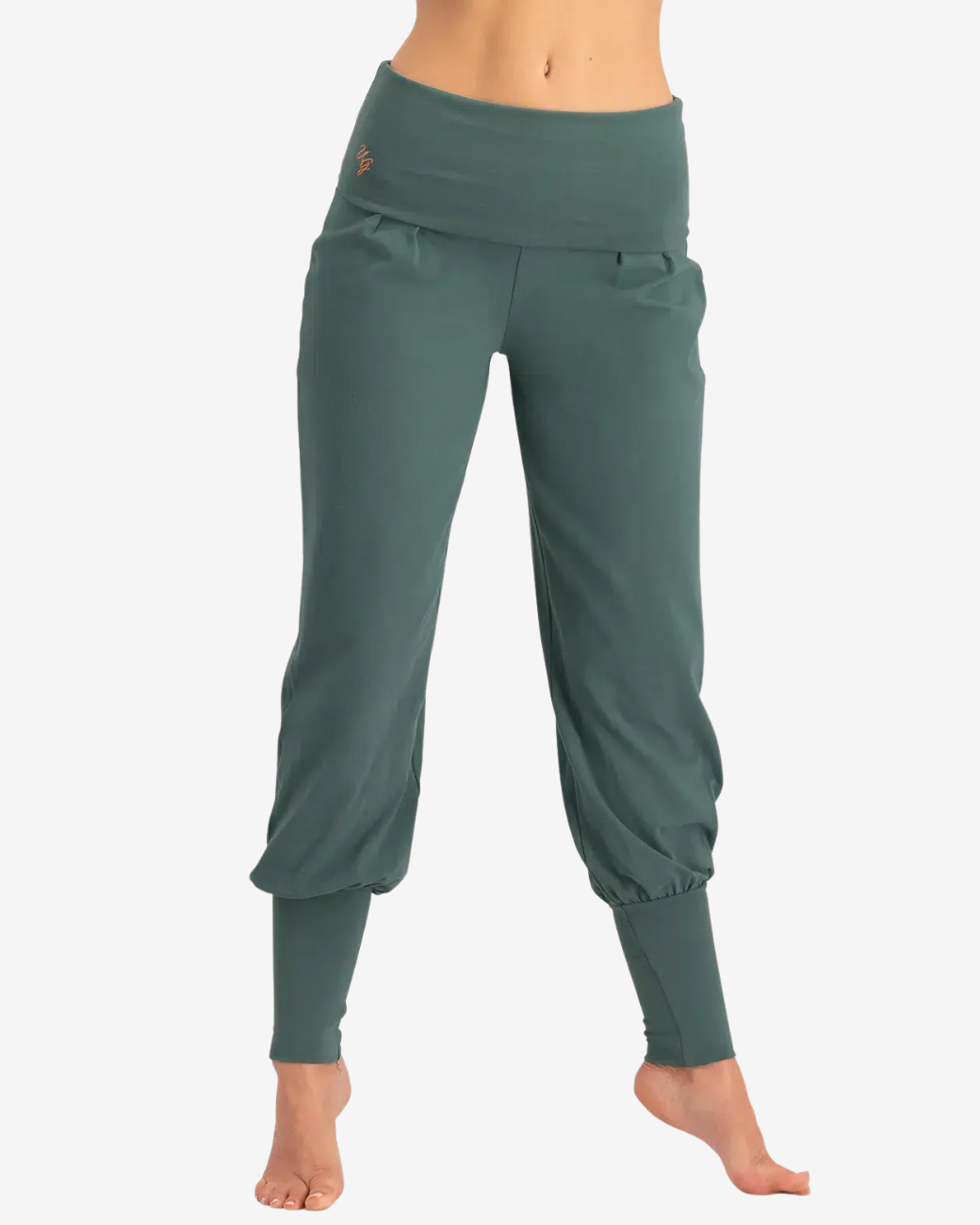 Yogahose Devi - Forest