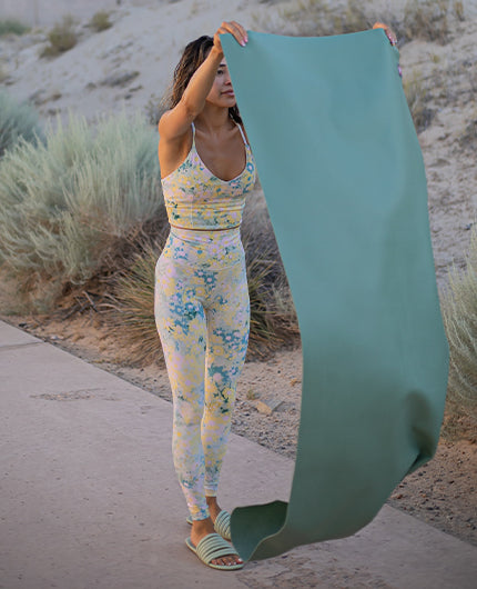 Leichte und faltbare Yogamatten für die Reise