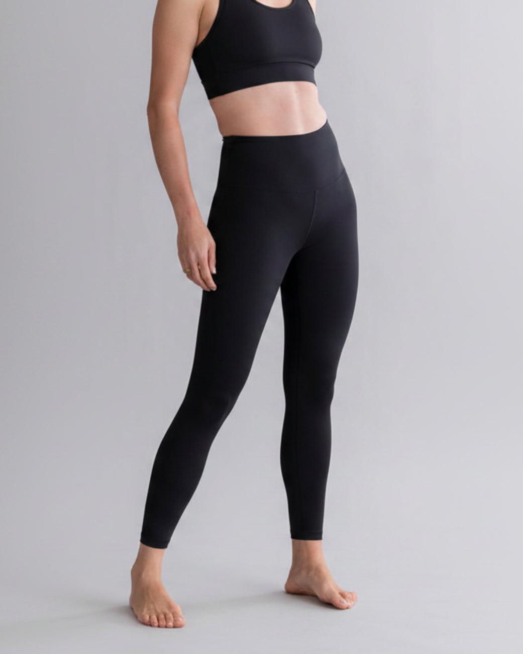 Leggings Cropped Cotton Touch Black – Bewegungsaufnahme – Hey Honey