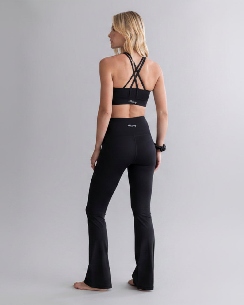 Leggings Flared Cotton Touch Black – Ausgestellte Yogaleggings von Hey Honey