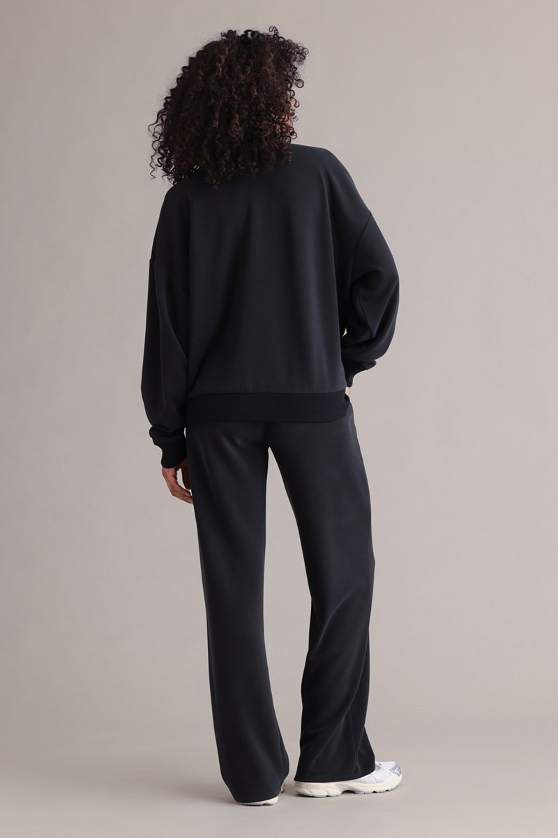 Lux Trackpants Black – Seitenansicht – Hey Honey