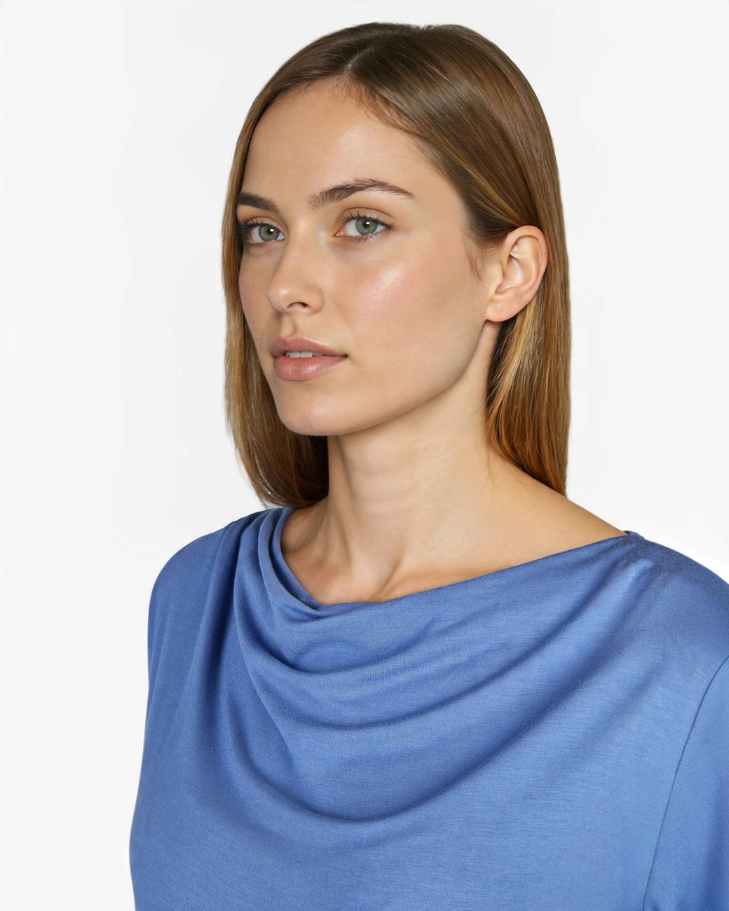 greenyogashop Longsleeve Waterfall in Queen Blue aus fließendem Bambus-Viskose-Mix mit elegantem Wasserfall-Ausschnitt
