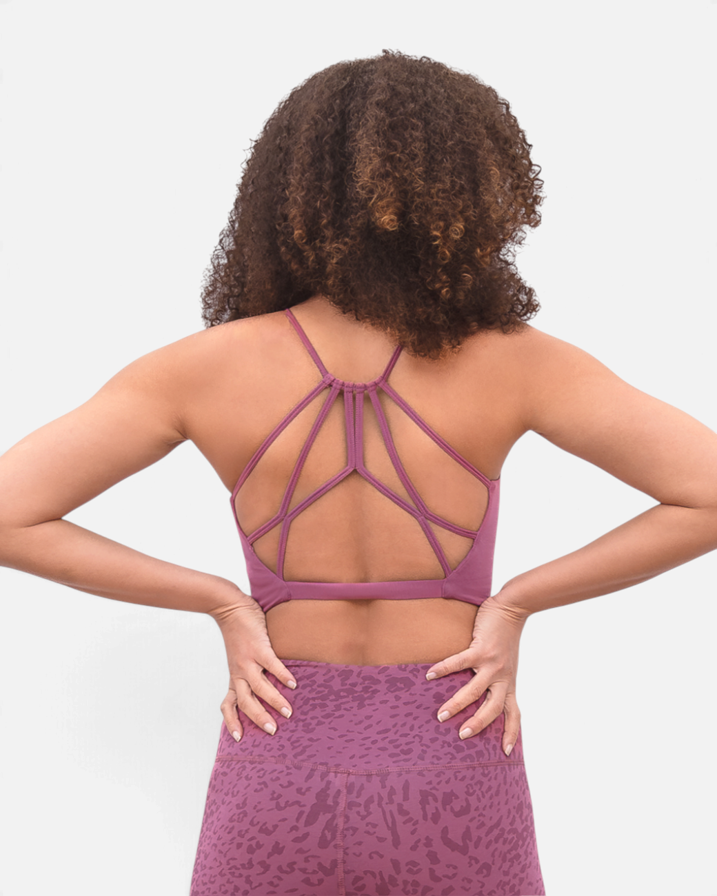 greenyogashop Bra Carolina Tencel in Mauve mit sexy gekreuzten Trägern am Rücken für leichten bis mittleren Halt