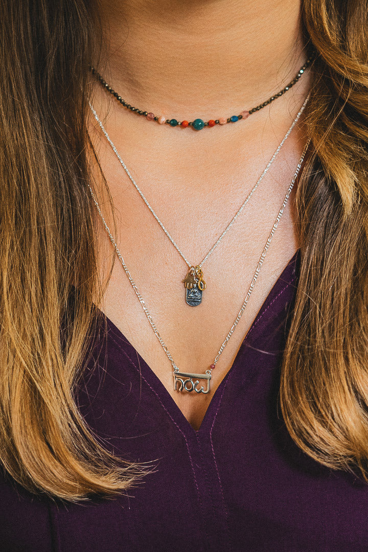 Glitzerkette mit Glücksbringern Silber