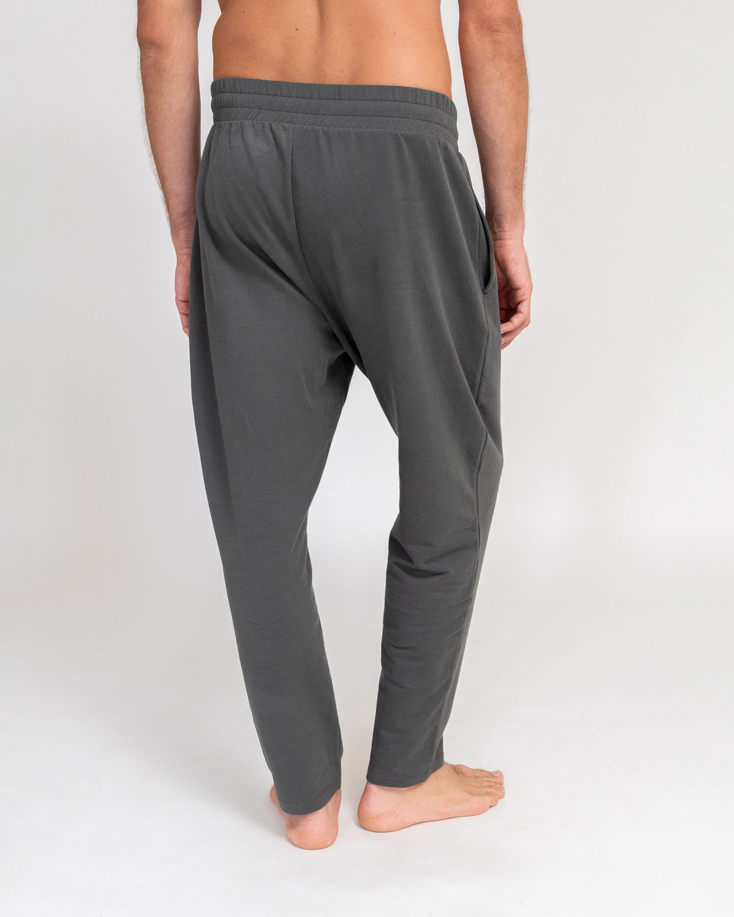 Anthrazit - Model Product Shot Back Anthracite