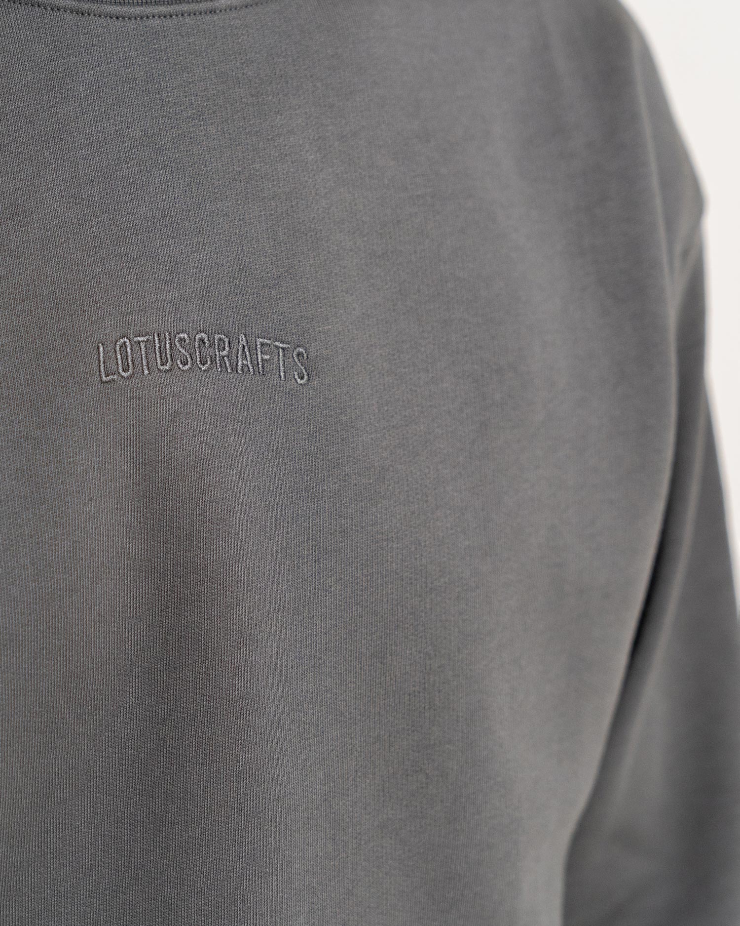 Anthrazit - Anthracite Lotuscrafts Yoga Sweater Men Details Logo
