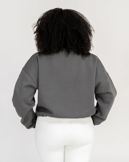 Anthrazit - Anthracite Model in cropped Yoga Sweater Rückseite