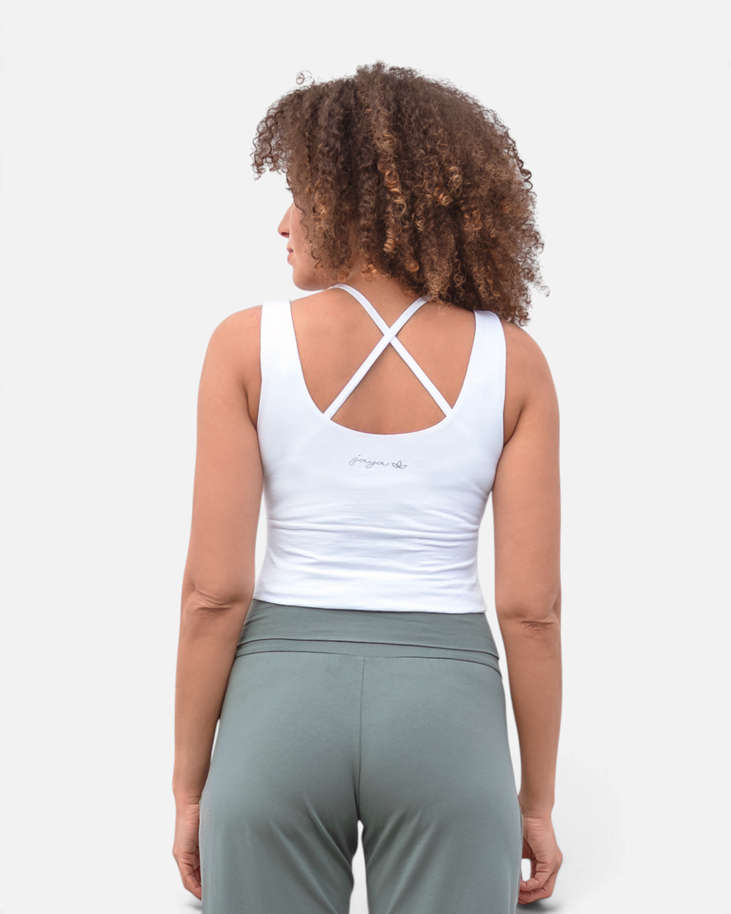 greenyogashop Gayatri Yoga-Top in Weiß aus Bio-Baumwolle mit gekreuzten Trägern am Rücken, Rückansicht