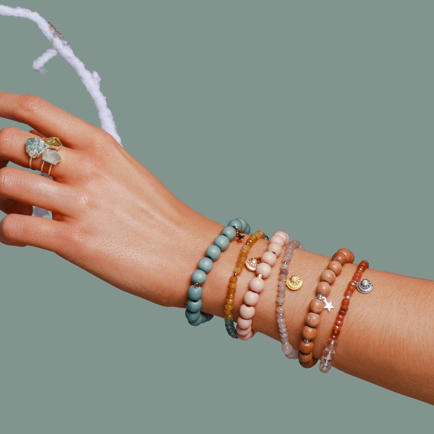 Handmala Set Pure Harmony Gold – Detail Edelsteinarmband – Hoffnungsträger