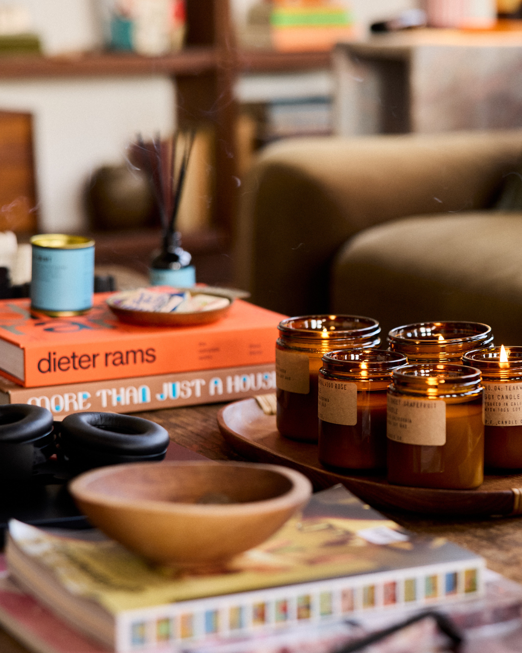 NO. 21 Golden Coast standard