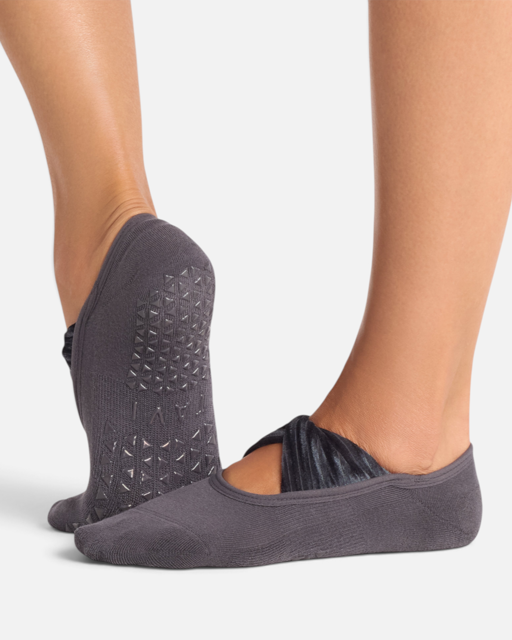greenyogashop Yogasocken Grip Penny in Glacial Velvet mit rutschfester Sohle und elegantem Riemen-Design