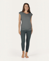 greenyogashop Asana Tee in Jade aus weichem Bambus-Mix mit lockerer Passform und langem Bund für Yoga