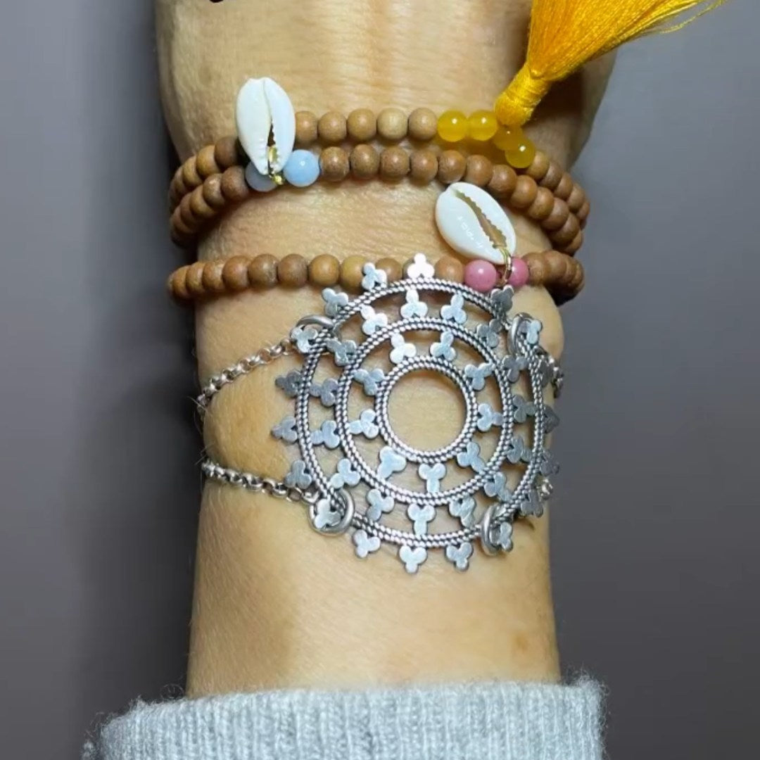 Karma Armband Wheel of Karma Silber – Layering Look – Hoffnungsträger