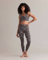 Leggings Cropped Leo Shadow – Bewegungsaufnahme – Hey Honey