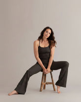 Leggings Flared Always Dressed Forest Night – Ausgestellte Yogaleggings von Hey Honey