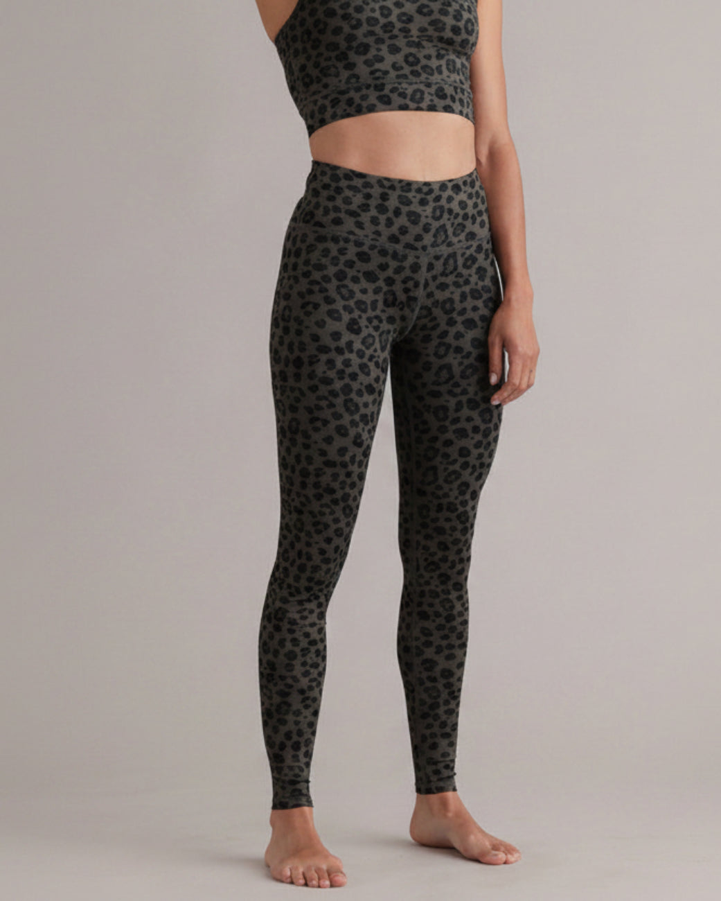 Leggings Leo Forest – Bewegungsaufnahme – Hey Honey