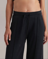 Lux Trackpants Black – Bundansicht – Hey Honey