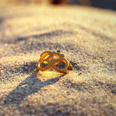 OM Ring Gold – Mood Shot – Hoffnungsträger