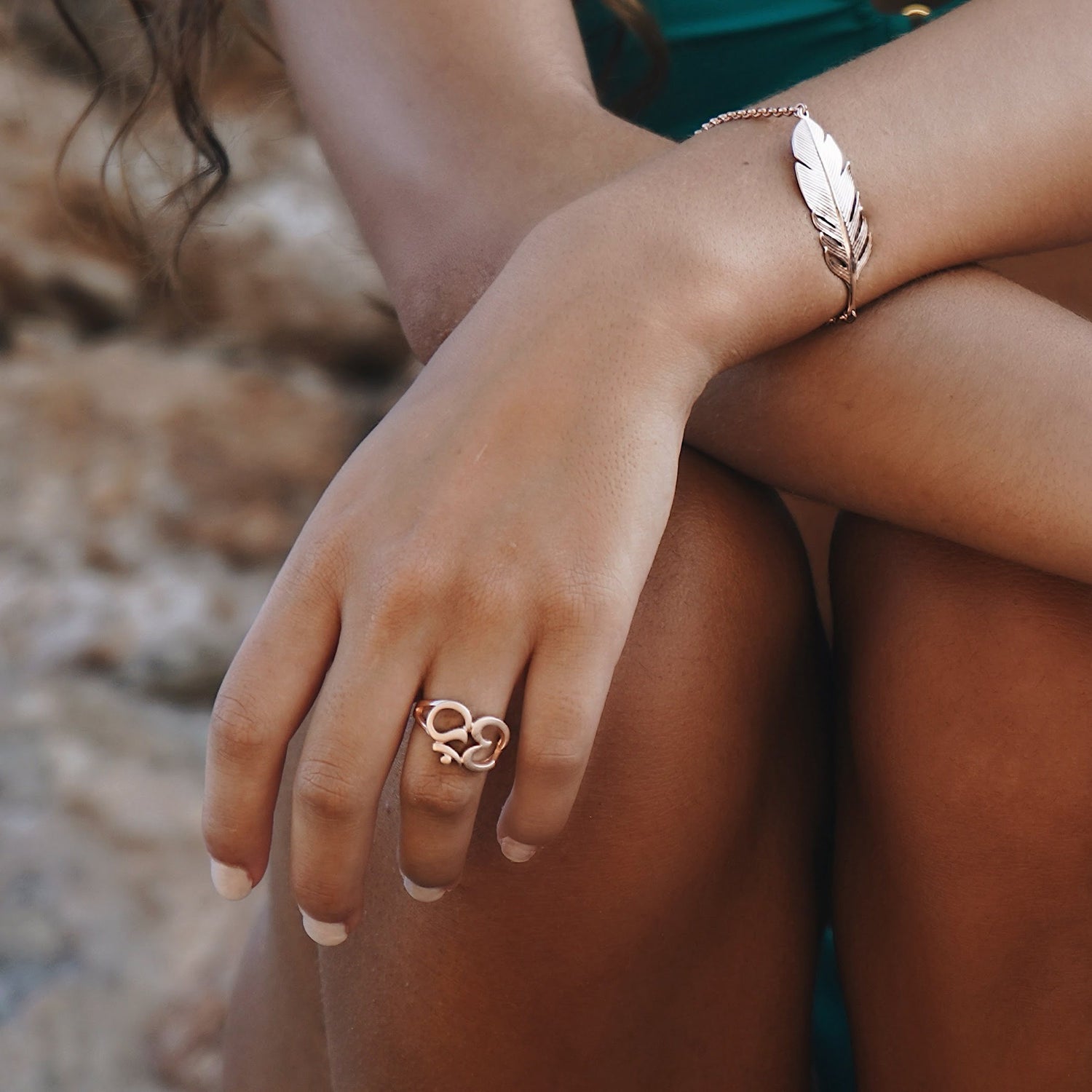 OM Ring Roségold – Styling am Finger – Hoffnungsträger
