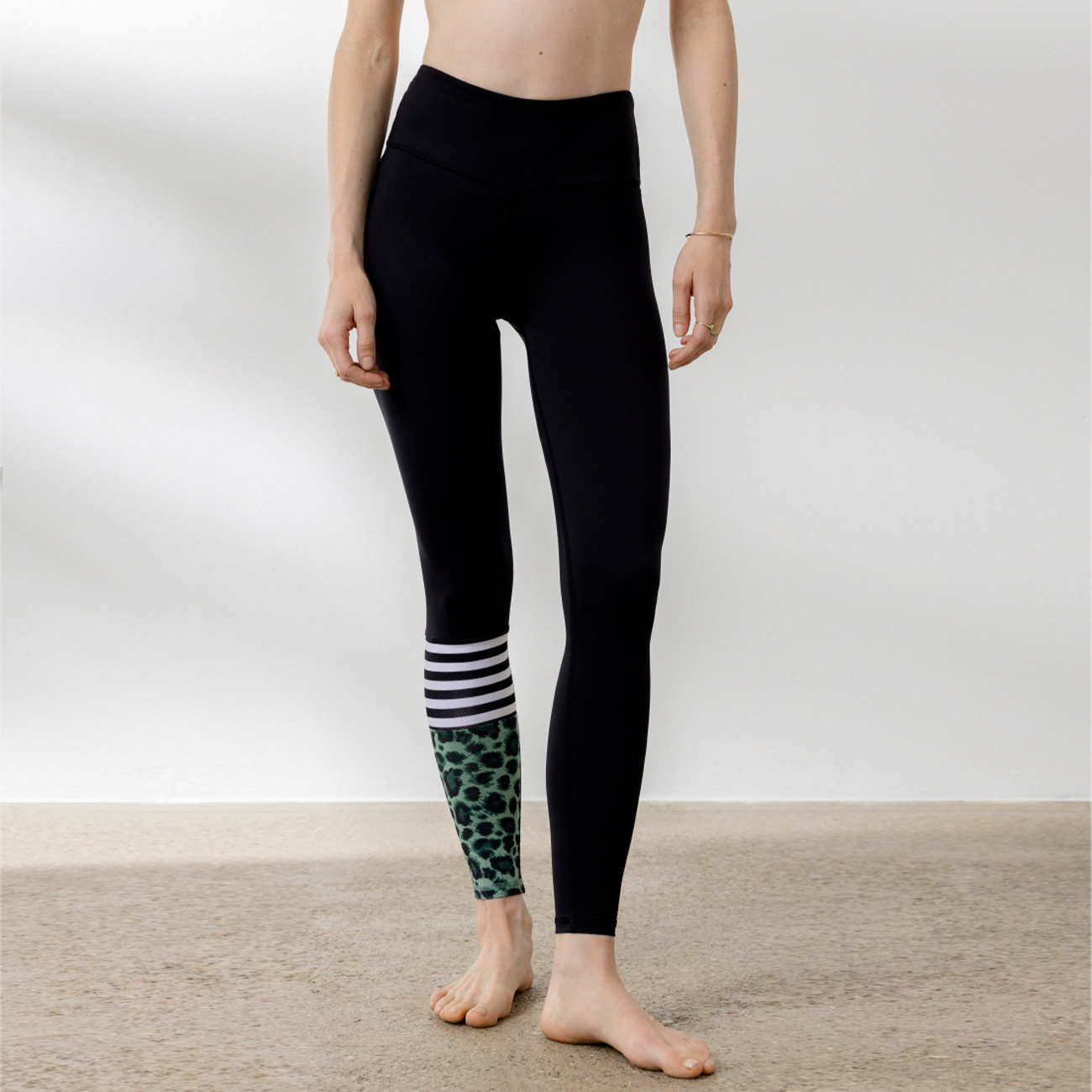 Leggings Surf Style - Leo Jade, Women's apparel Offer, SALE
