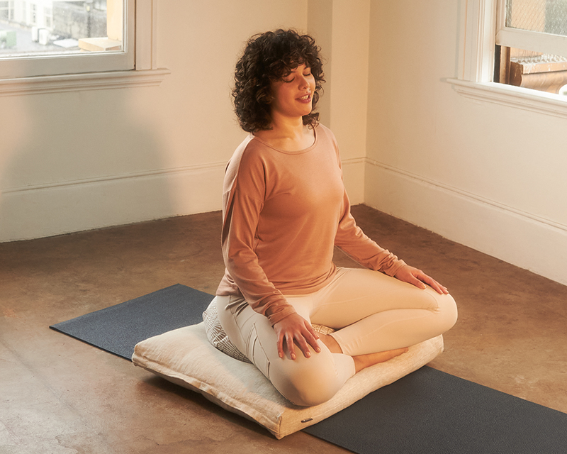 Finding the perfect meditation cushion: All advantages, differences and ways of use